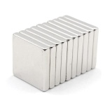 Μαγνήτες νίκελ αυτοκόλλητοι τετράγωνοι 10x10χιλ. πάχος 1χιλ. 100τμχ.